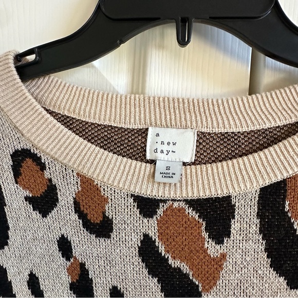 Target A New Day Leopard Sweater Size Small - Picture 3 of 3